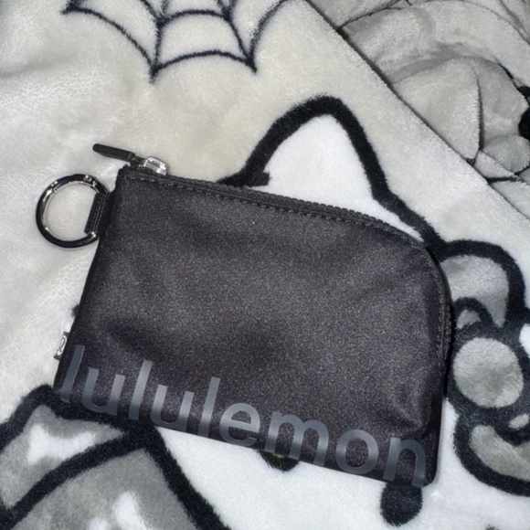 Lululemon Black Clip Card Pouch - Picture 1 of 6